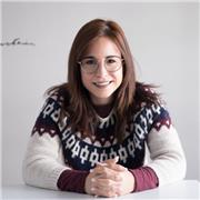 Profesora de inglés con 8 años de experiencia en clases particulares y academias y colegios para niños y adultos en Sevilla o videollamada